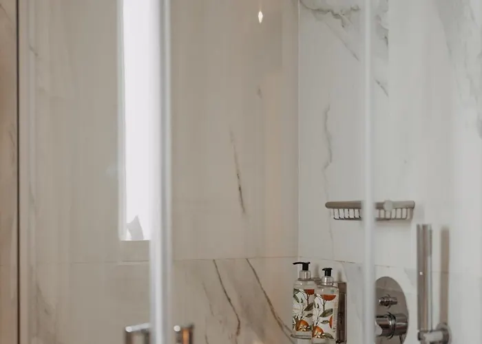 Almada 234 Apartamento *