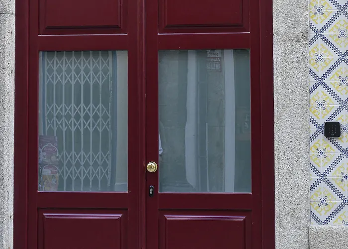 Apartamento Almada 234 *