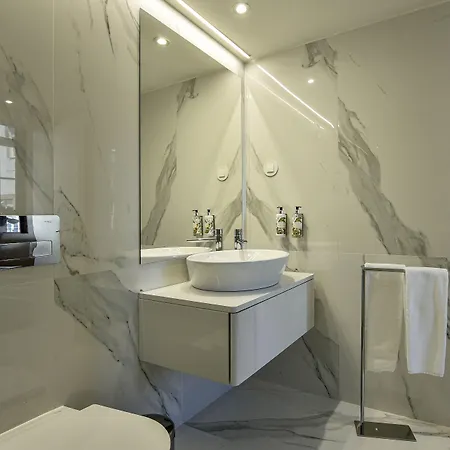 דירה Almada 234 *