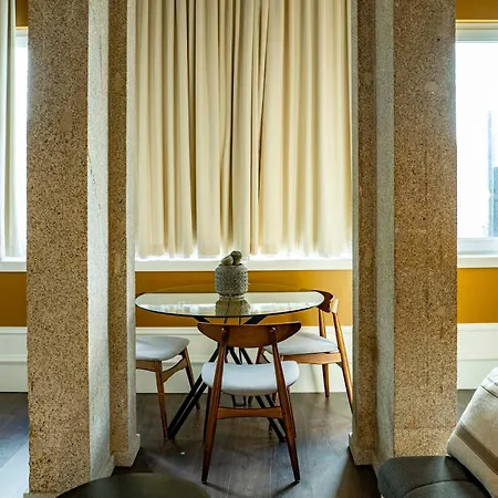 Almada 234 Порту