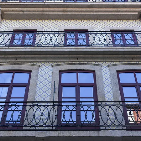 Апартаменты Almada 234 *