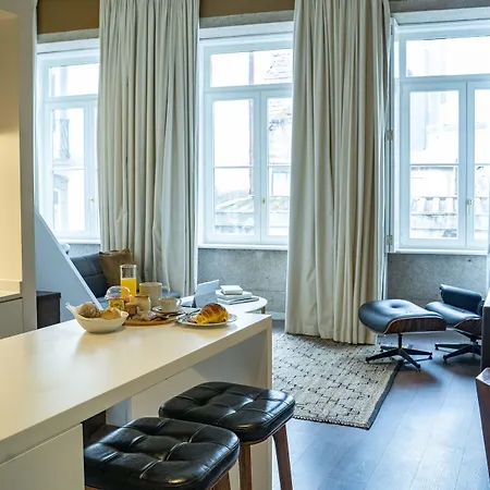 Almada 234 Порту